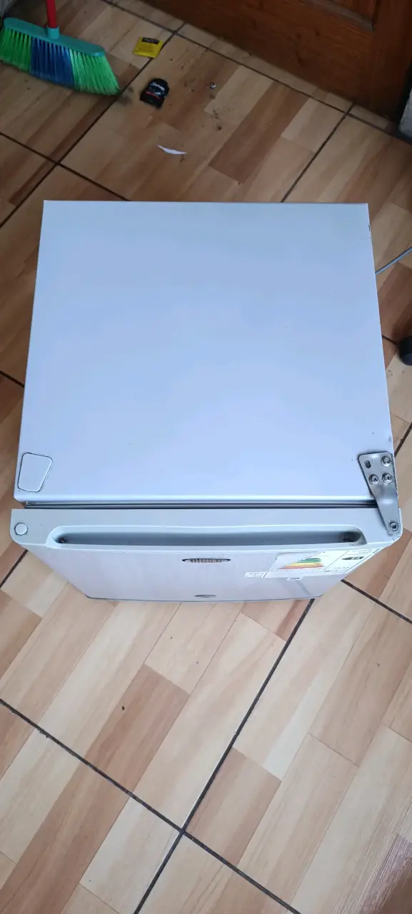 Refrigerador mini Hitech - 2