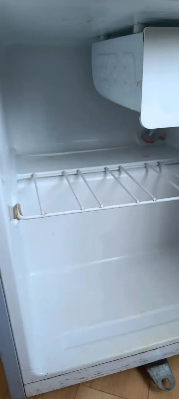 Refrigerador mini Hitech - 4