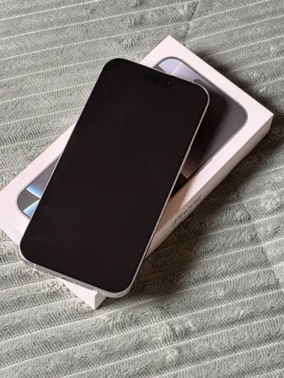 iPhone 16 Pro Max - miniatura 2