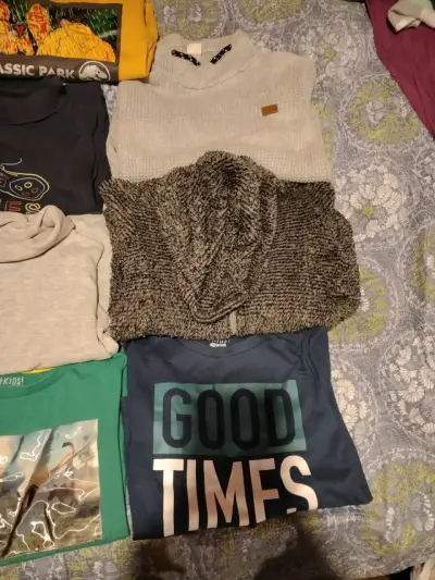 Lote de ropa de niño variada - miniatura 5