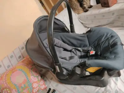 Silla para auto bebé negra - miniatura 3