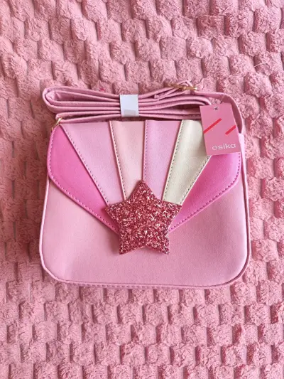 Cartera rosa con estrella - miniatura 1