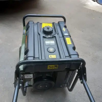 Generador portátil a gasolina - miniatura 1