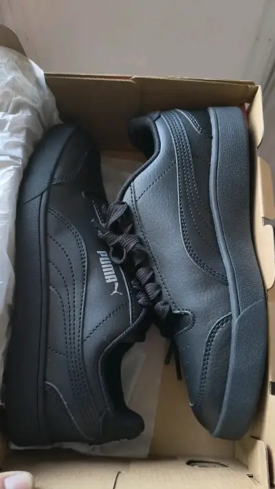Zapatillas negras deportivas - miniatura 1