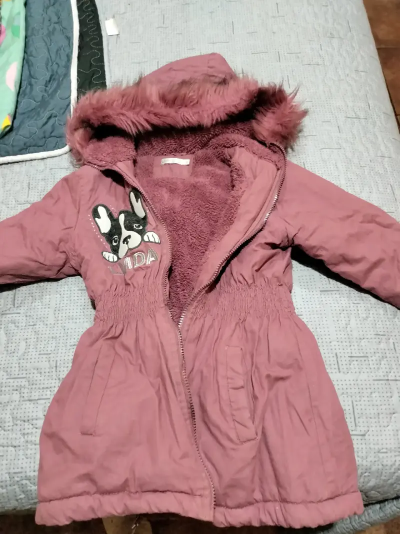 Chaqueta rosa con diseño de perro - 2