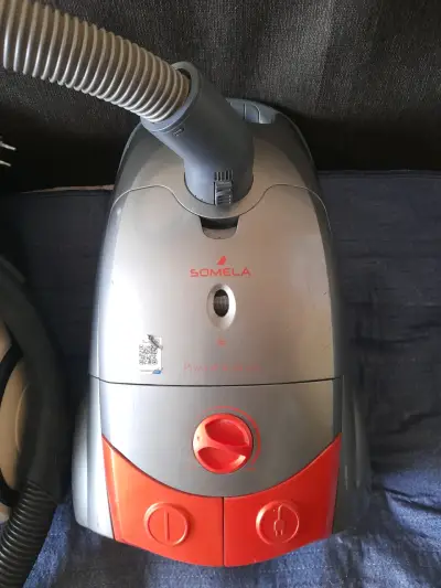Aspiradora Somela Power de 1800W - miniatura 1