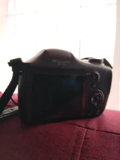 Cámara Sony con estuche - miniatura 4