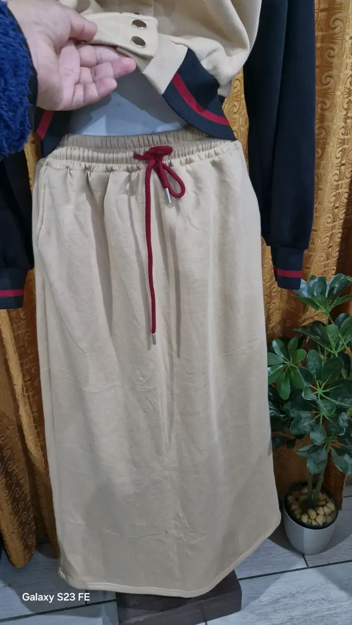 Conjunto  beige con diseño de oso - 3