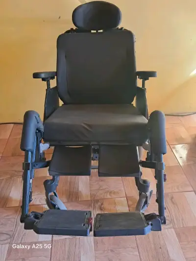 Silla de ruedas neurologica - miniatura 2