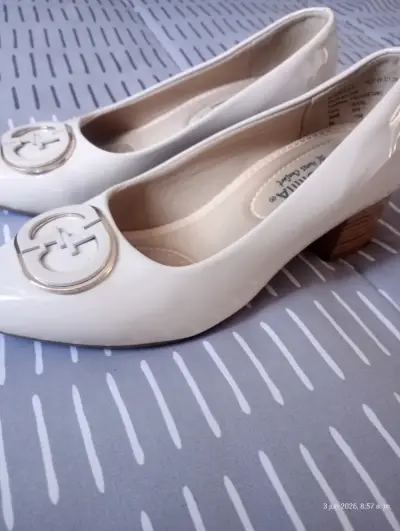 Zapatos tacón medio blancos - miniatura 1
