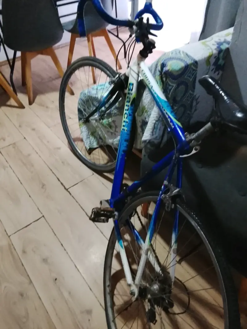 Bicicleta de carretera Bianchi azul - 5