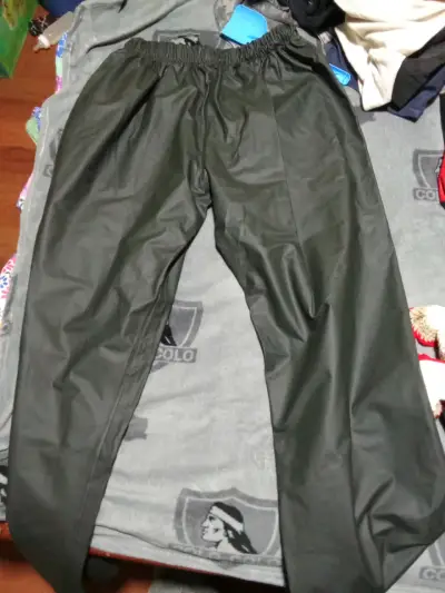 Pantalón impermeable negro - miniatura 1