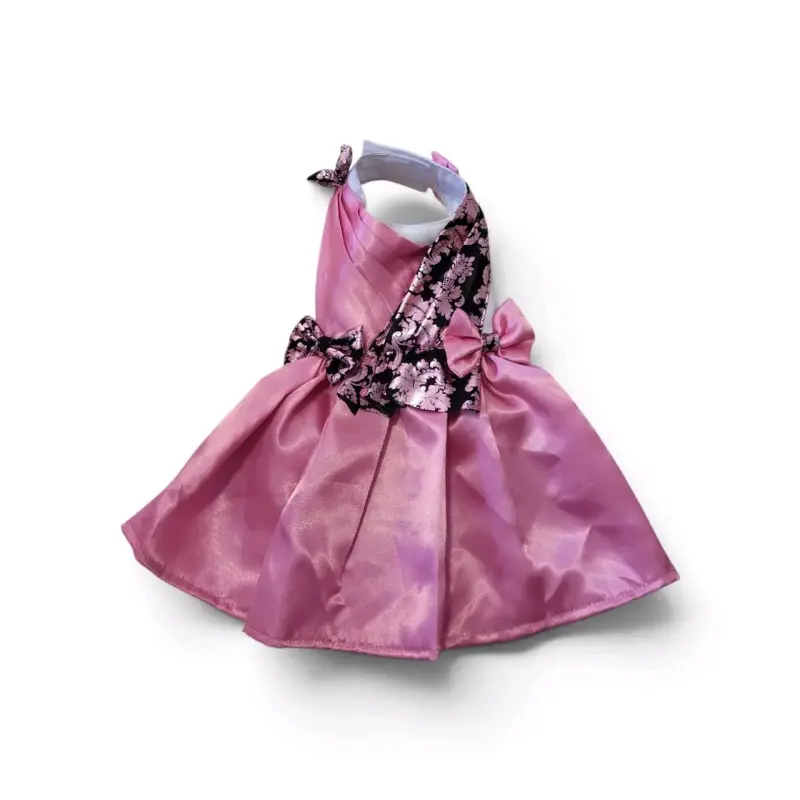 Vestido rosado para perro