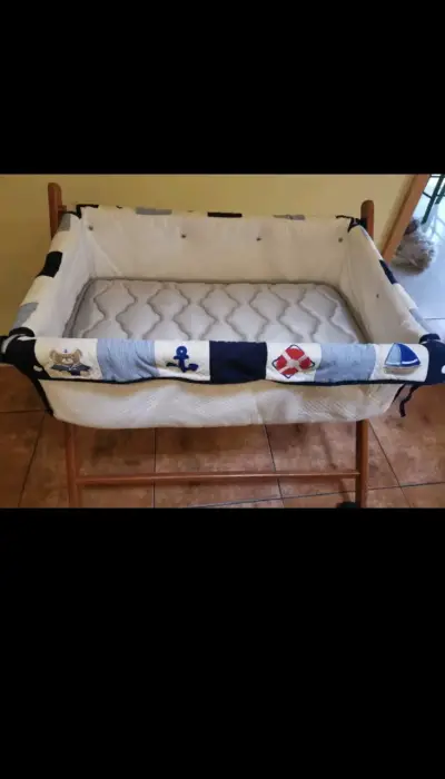 Cuna para bebé con temático marinero - miniatura 1