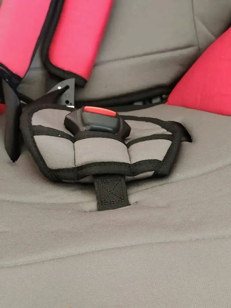 Silla de auto Bebesit gris y rojo - 5