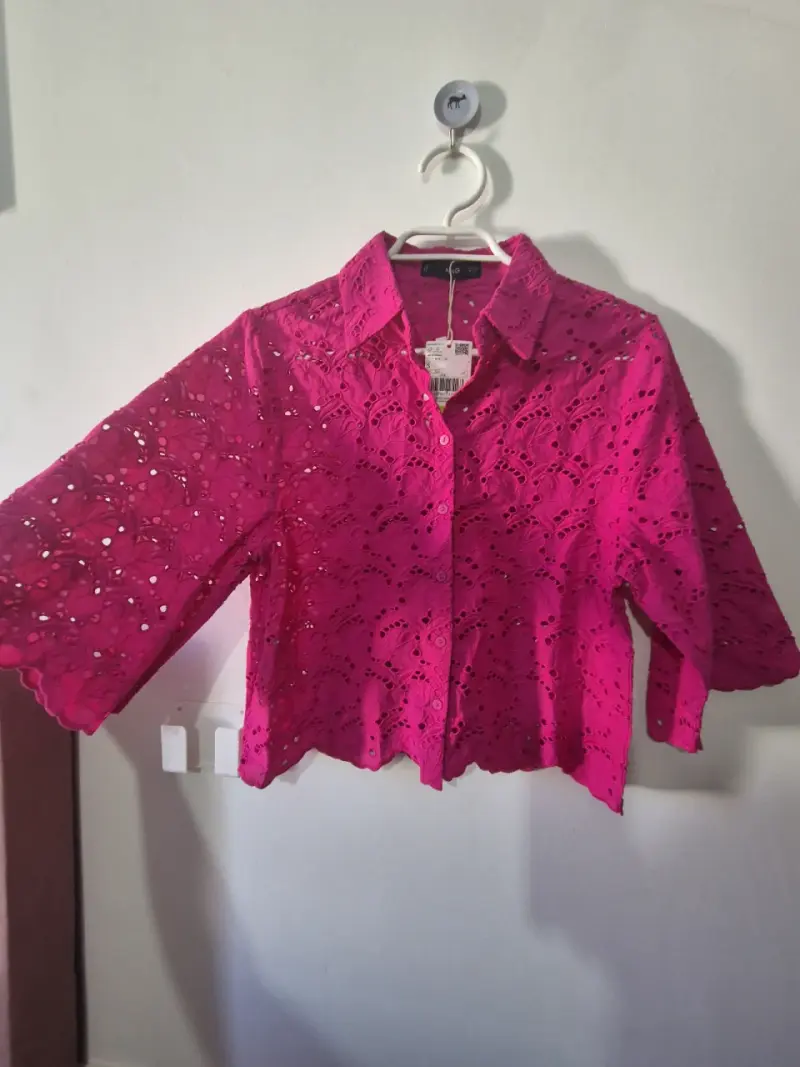 Blusa encaje fucsia nueva - 2