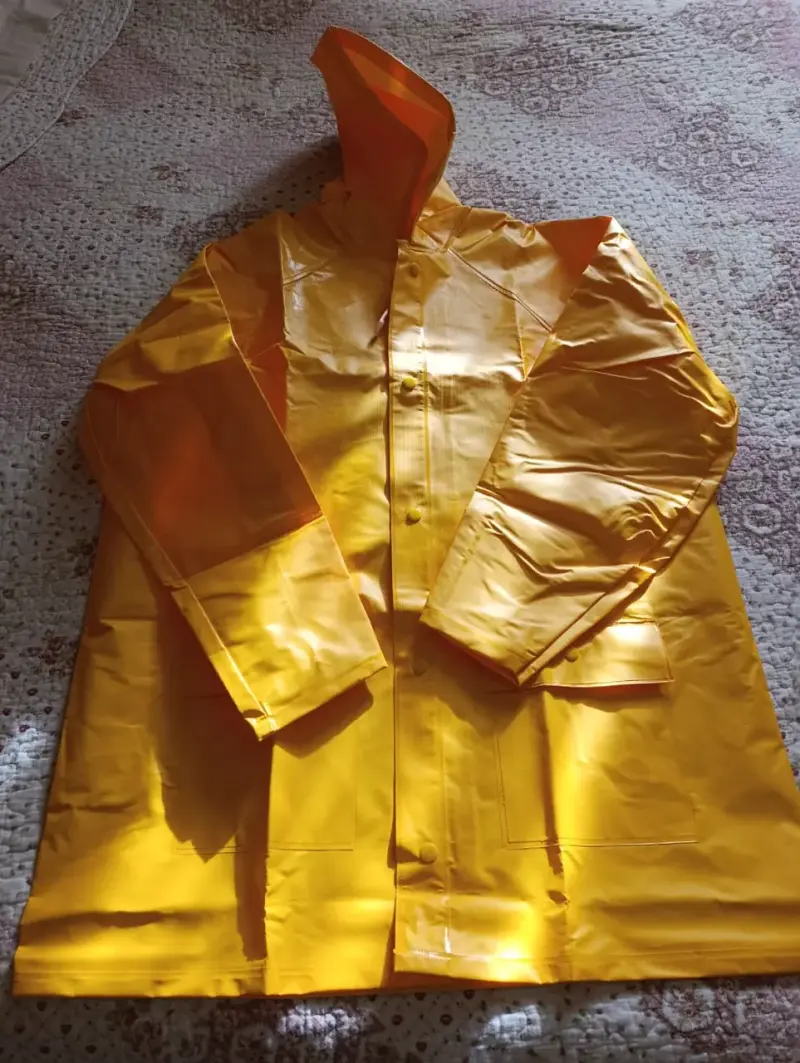 Traje de lluvia y chaqueta azul - 6