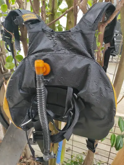 Chaleco de buceo - miniatura 1