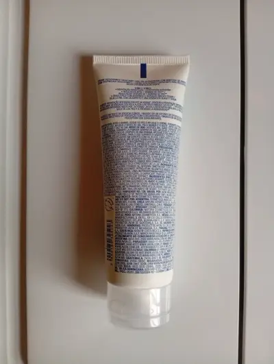Crema desodorante para pies Avon - miniatura 2
