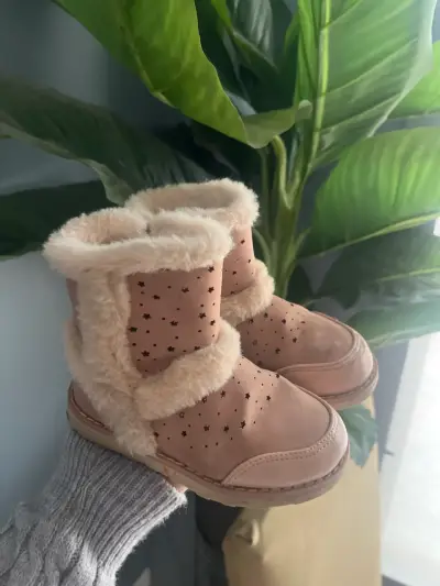 Botas infantiles con forro de peluche - miniatura 1