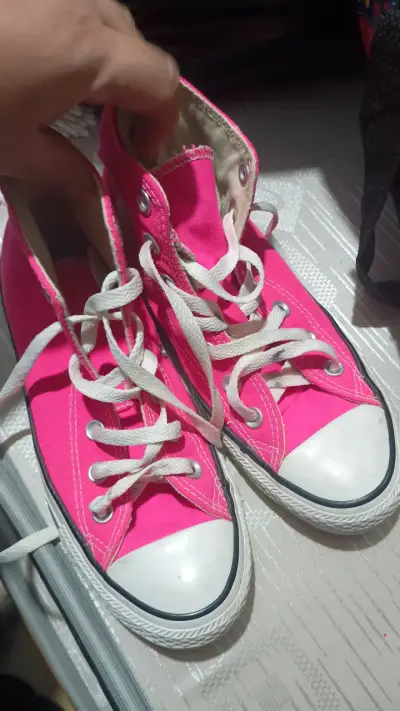 Zapatillas rosas Converse - miniatura 3