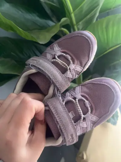 Zapatillas moradas de bebé - miniatura 3