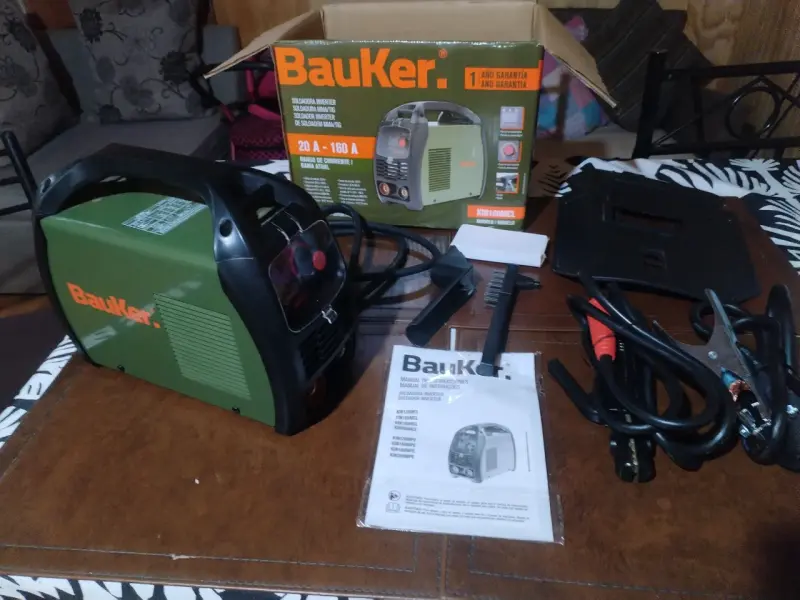Soldadora Inverter Bauker 160A - 2