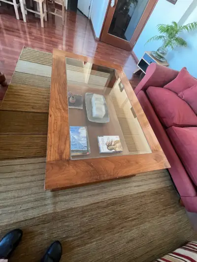 Mesa de centro de madera y vidrio - miniatura 1