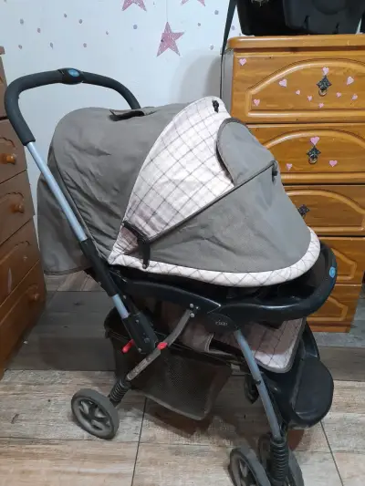 Coche de bebé Infanti beige - miniatura 1