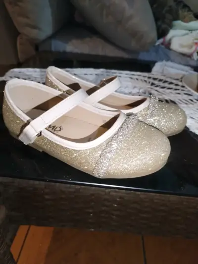 Zapatos niñas dorados brillantes - miniatura 1