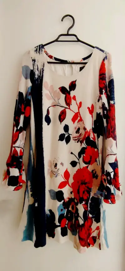 Vestido floreado colores vivos - miniatura 1