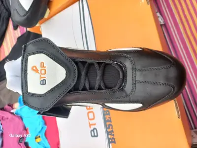 Zapatos de béisbol BTOP negros - miniatura 2
