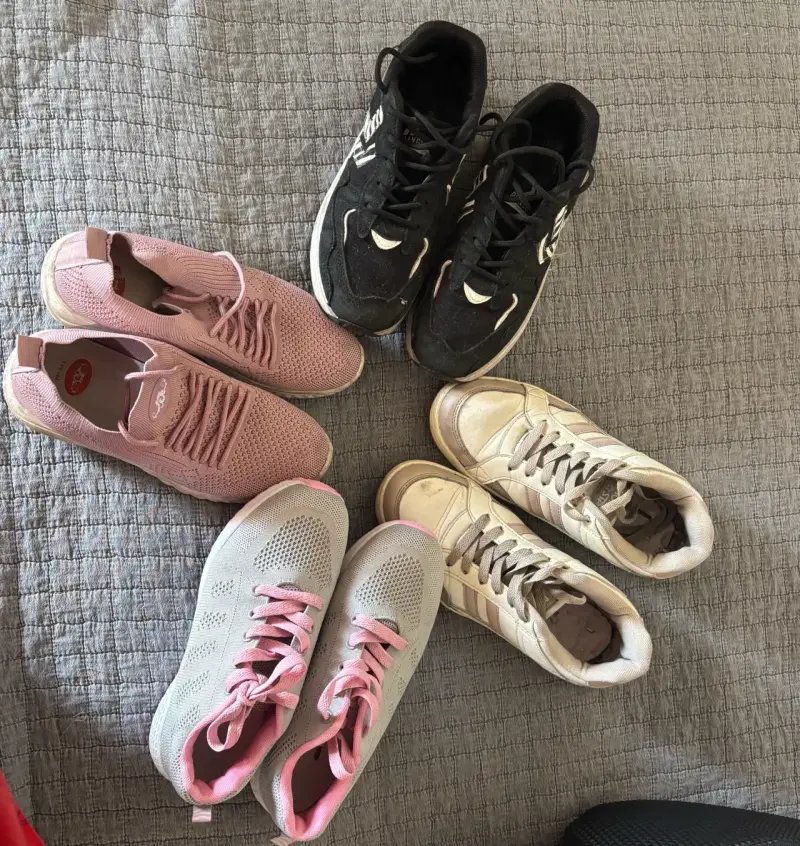Lote de zapatillas deportivas