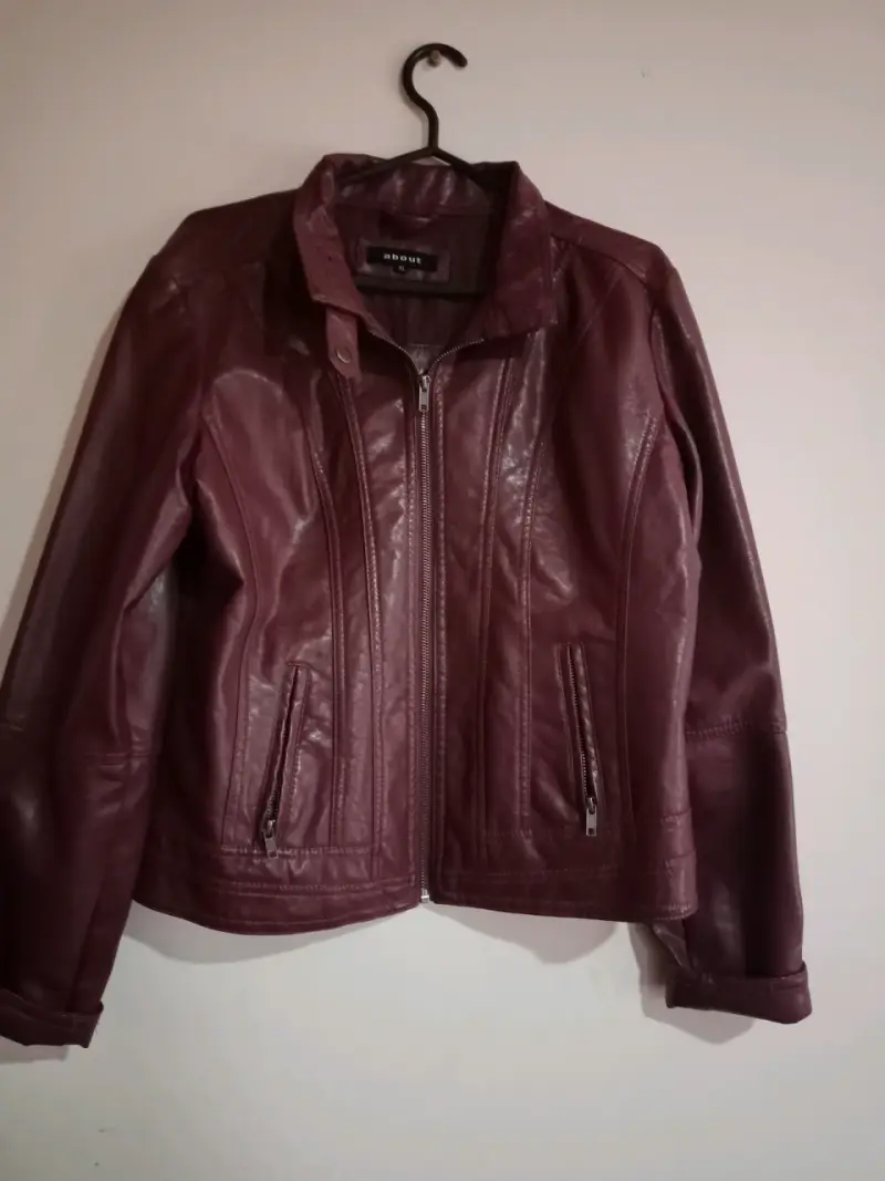 Chaqueta negra con cierre - 5