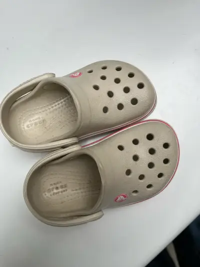 Sandalias Crocs beige unisex - miniatura 1