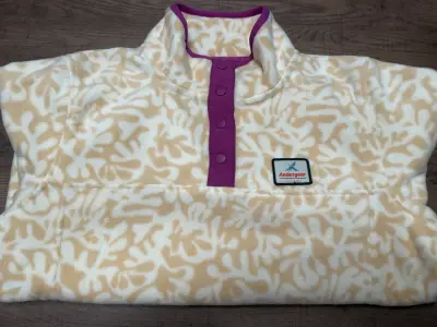 Polar beige con estampado y detalles morados - miniatura 2
