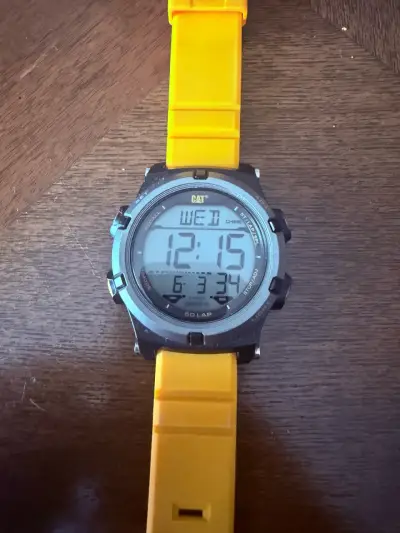 Reloj digital CAT amarillo - miniatura 3