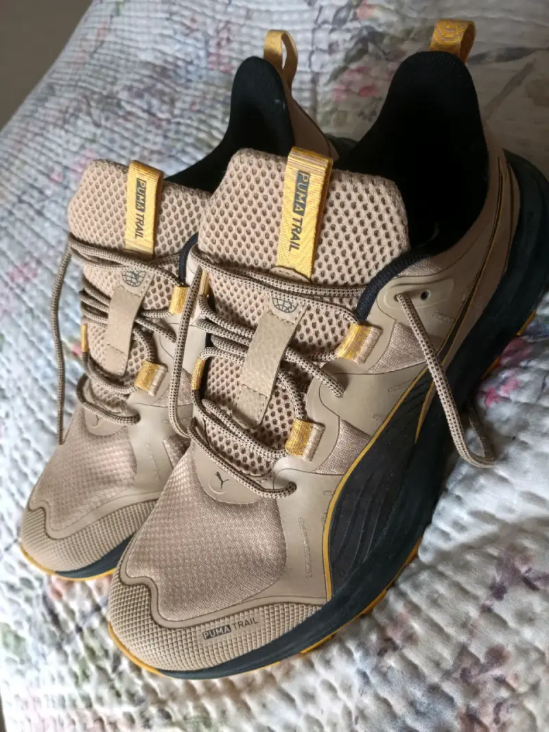 Zapatillas trail Puma beige