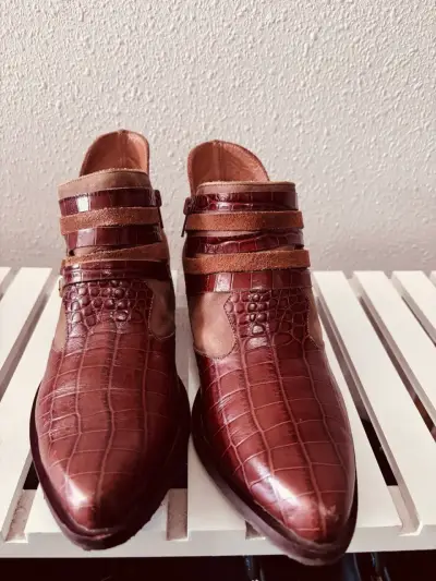 Botines cuero marrón estilo cocodrilo - miniatura 4