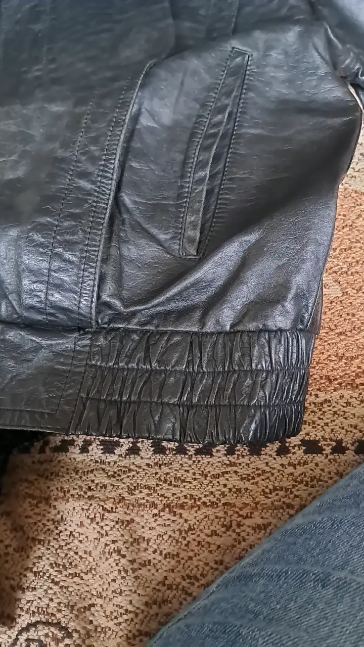 Chaqueta de cuero negra - 3