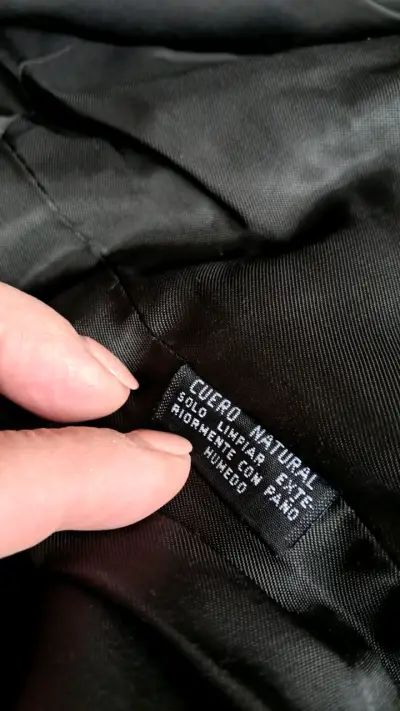 Chaqueta de cuero negra - miniatura 4