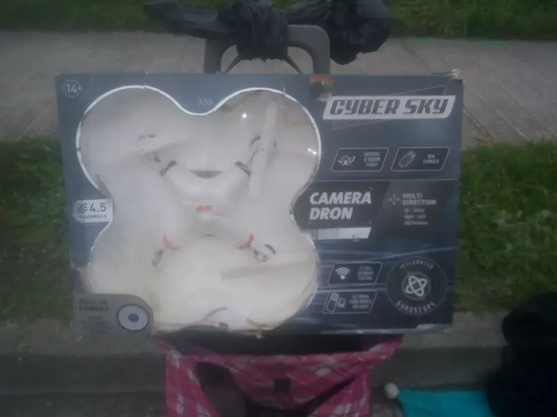 Dron Cyber Sky con cámara
