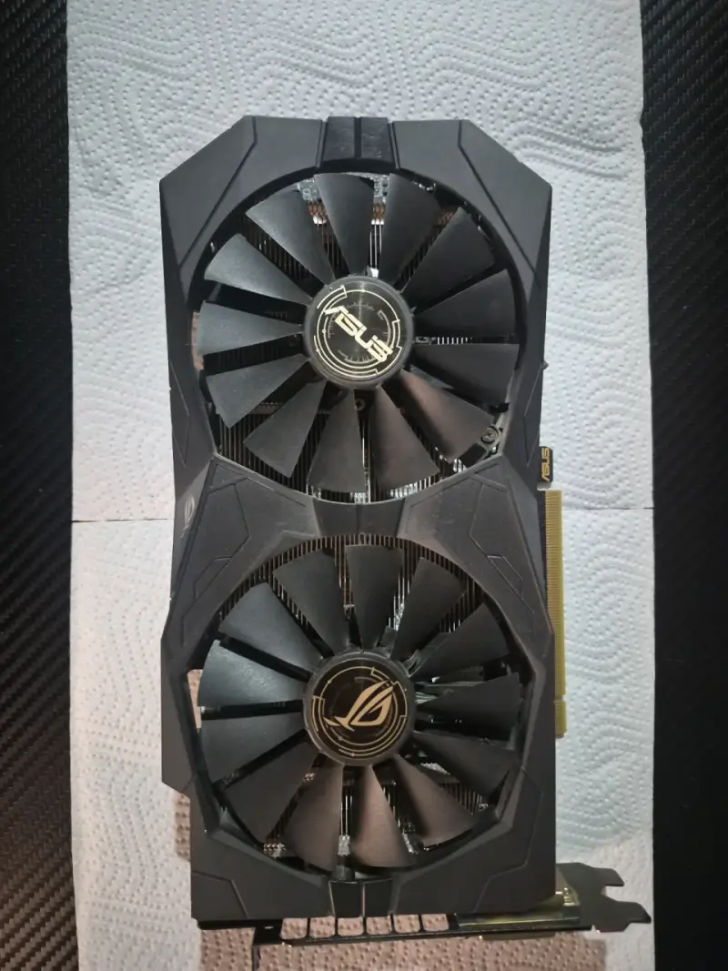 Tarjeta gráfica ASUS rx570 8gb usada - 4