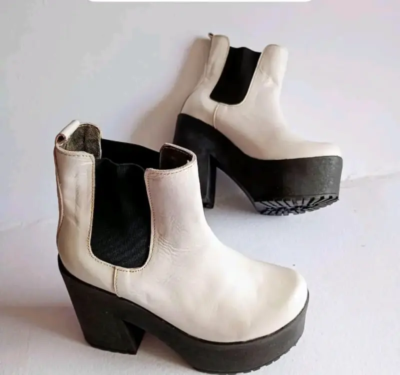 Botines plataforma blancos
