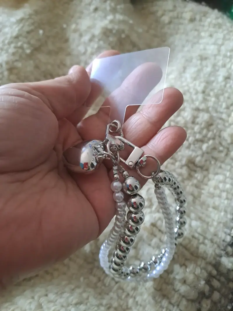 Pulsera de perlas y esferas para celular - 2