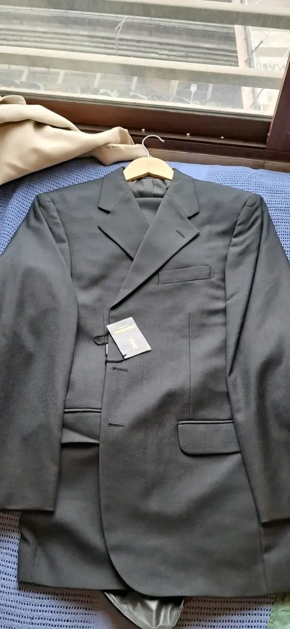 Traje formal negro nuevo - 2