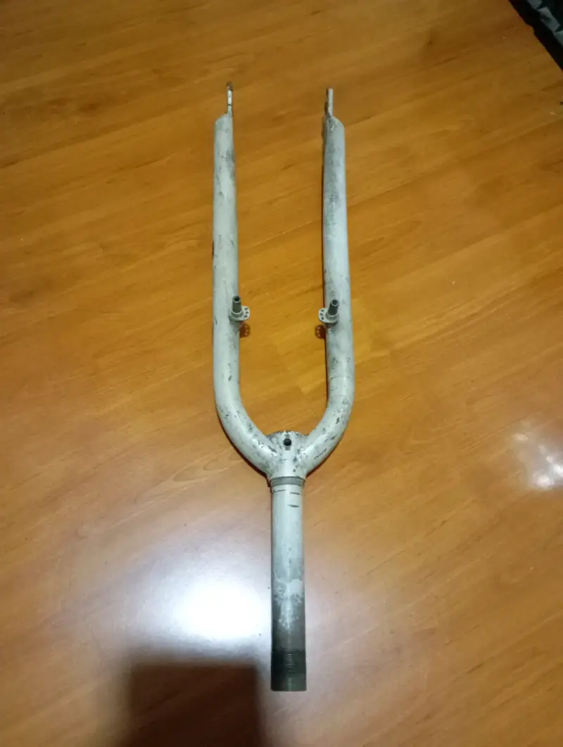 Horquilla de bicicleta usada