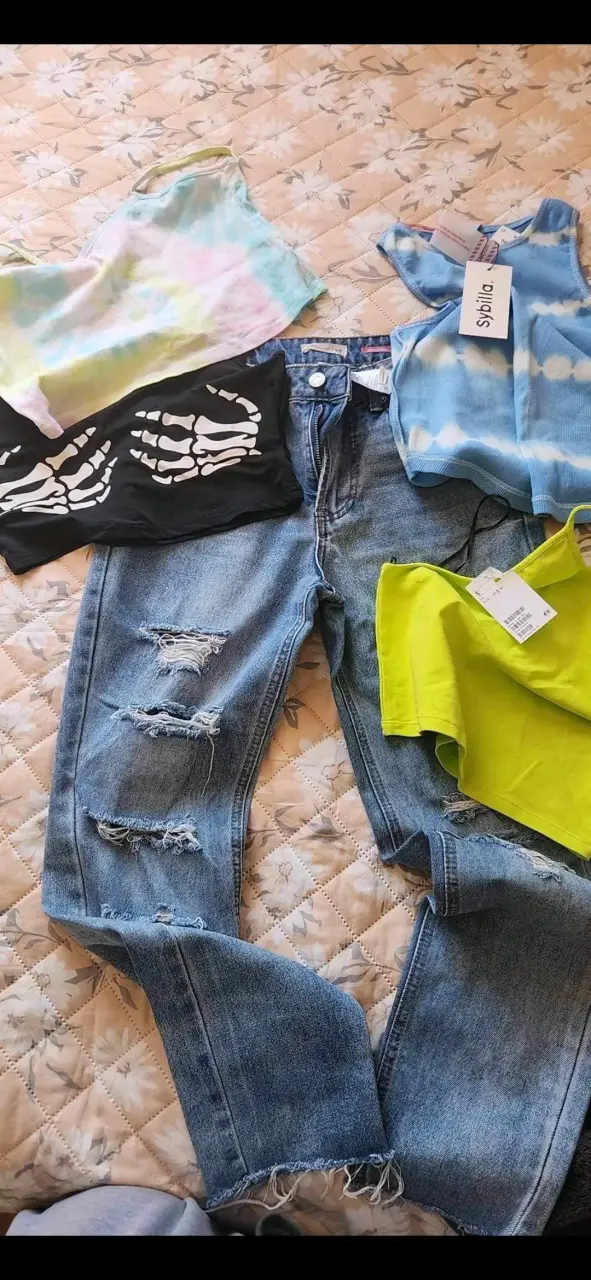 Jeans y 4 top