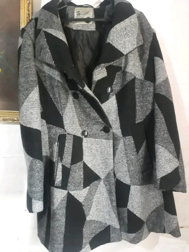Abrigo largo negro y gris - 2