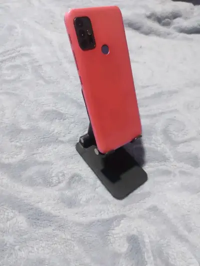 Celular Motorola rojo usado - miniatura 3
